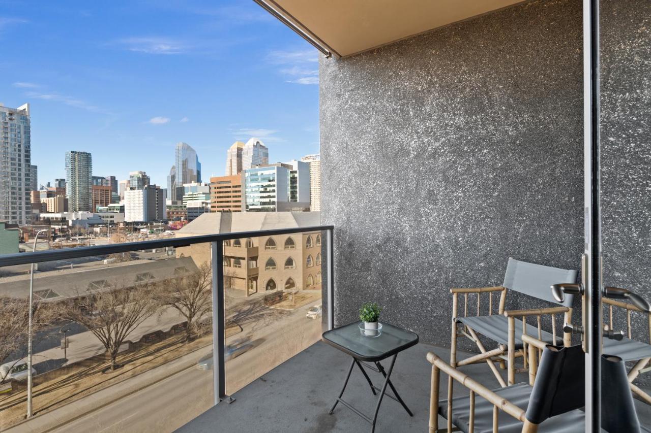 Stylish Downtown Condos By Globalstay YYC Eksteriør billede